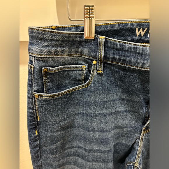 Brand new!  White House Black Market jeans - Picture 3 of 6